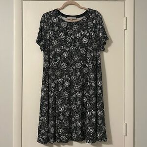LOFT grey black and white floral dress